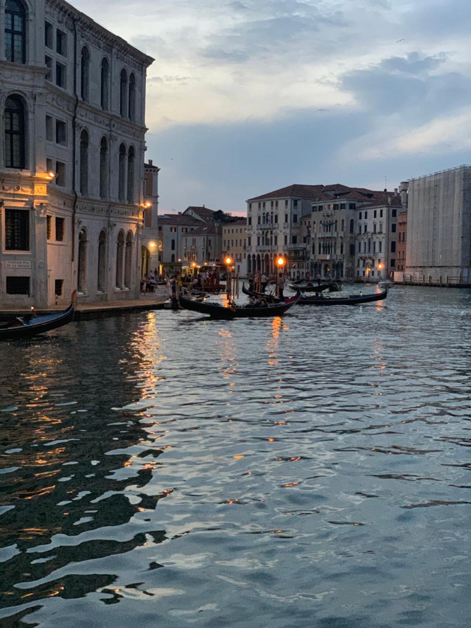 Rialto Mercato Deluxe Apartment Venedig Eksteriør billede